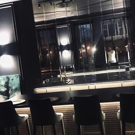 Luxury Apartament Brzeska 18 *